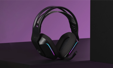Logitech G733 Review — Wireless Comfort, Strong Features, and One Surprisingly Annoying Button